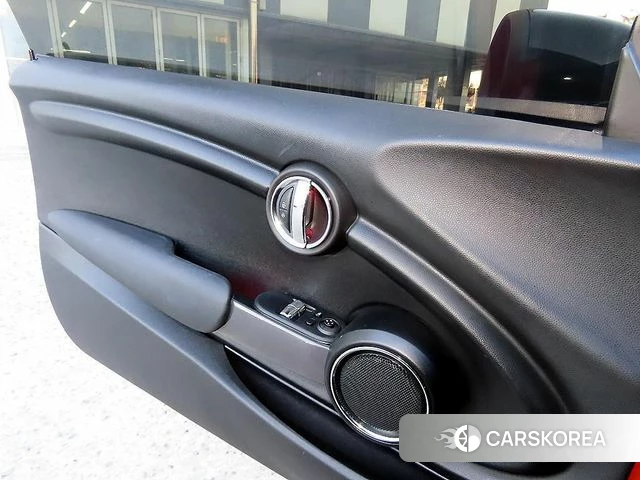 Mini Cooper 2021 Красный из Кореи, фото 3