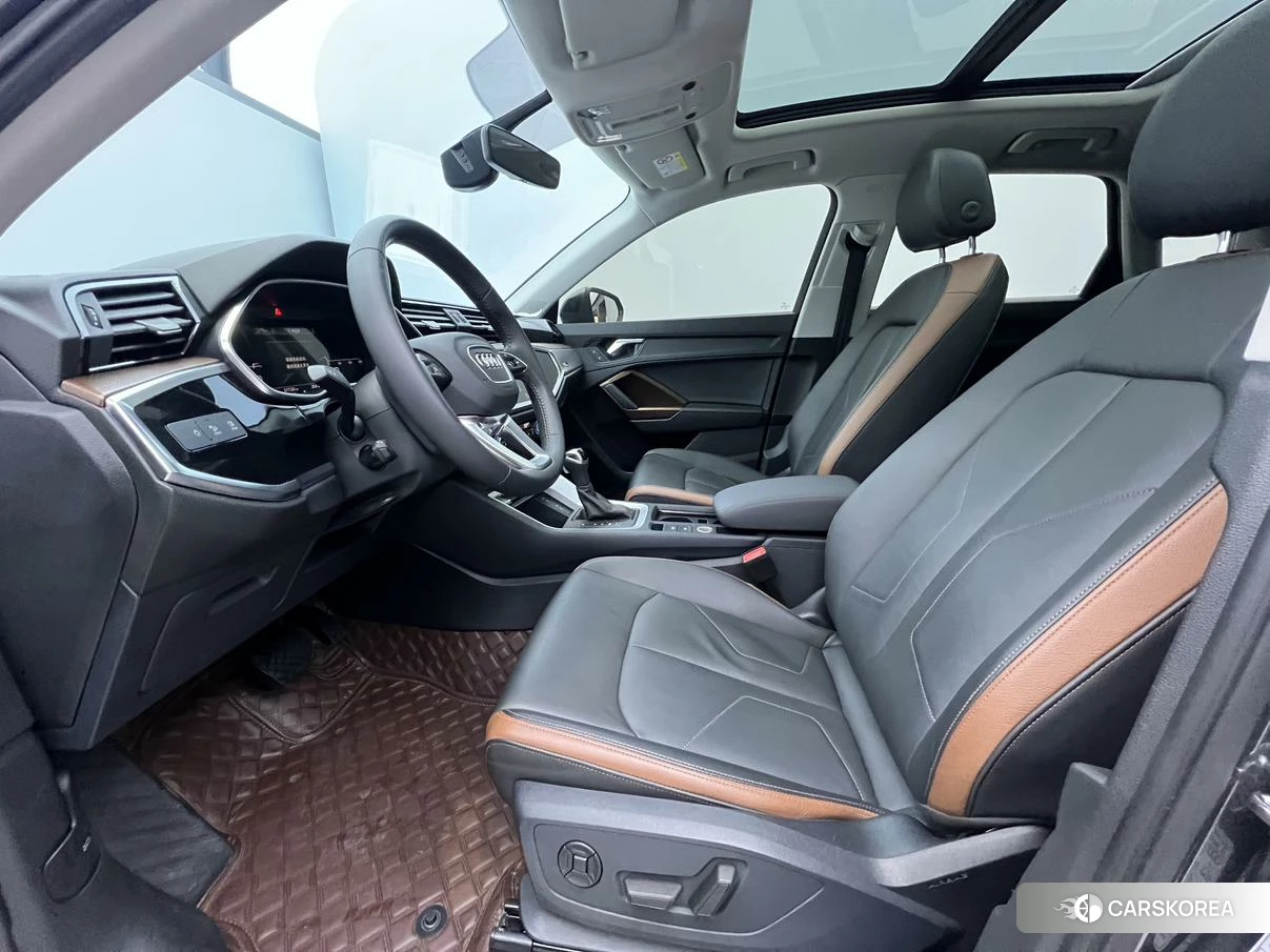 Audi Q3 2021 Темно-серый из Китая, фото 3