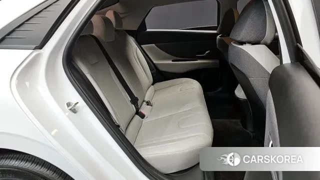 Hyundai Avante (CN7) 2022 Белый из Кореи, фото 3