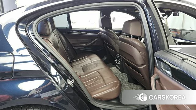 BMW 5 Series (G30) 2018 Черный из Кореи, фото 3