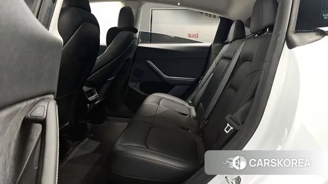 Tesla Model Y 2024 Белый из Кореи, фото 3