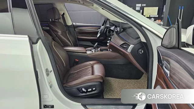 BMW 6 Series GT (G32) 2020 Белый из Кореи, фото 3