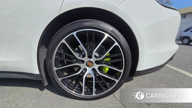 Porsche Panamera (971) 2022 Белый из Кореи, фото 3