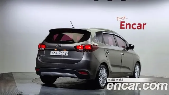 Kia The New Carens 2018 Серебристо-серый из Кореи, фото 3