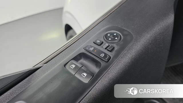 Hyundai Staria 2024 Белый из Кореи, фото 3