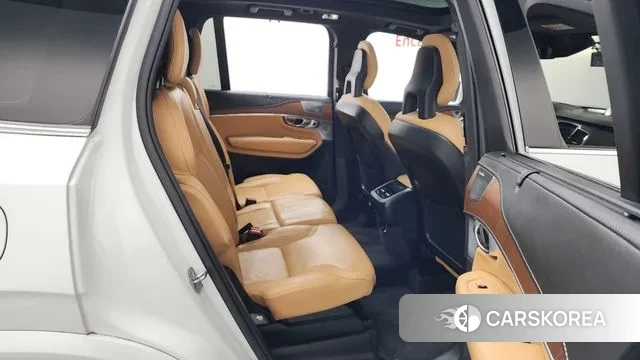Volvo XC90 second Generation 2019 Белый из Кореи, фото 3