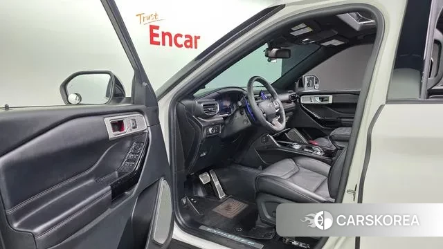 Ford Explorer 6th Generation 2021 Белый из Кореи, фото 3