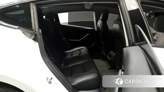 Tesla Model 3 2020 Белый из Кореи, фото 3