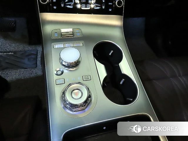 Genesis GV70 2025 Белый из Кореи, фото 3