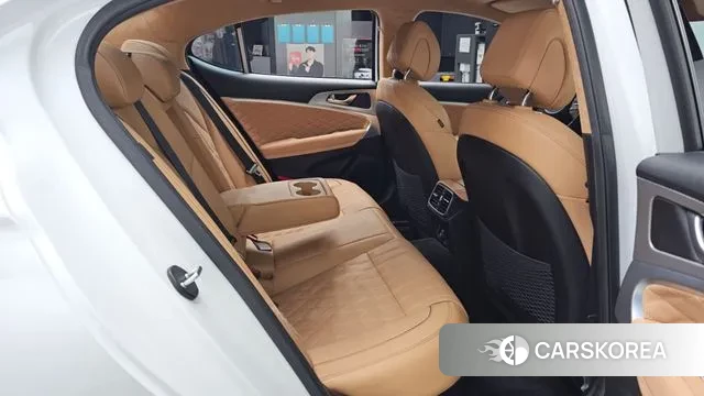 Genesis The New G70 2021 Белый из Кореи, фото 3