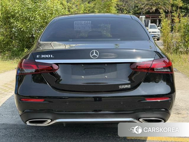 Mercedes-Benz E-class 2022 Черный из Китая, фото 3