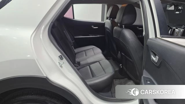 Kia Stonic 2018 Белый из Кореи, фото 3