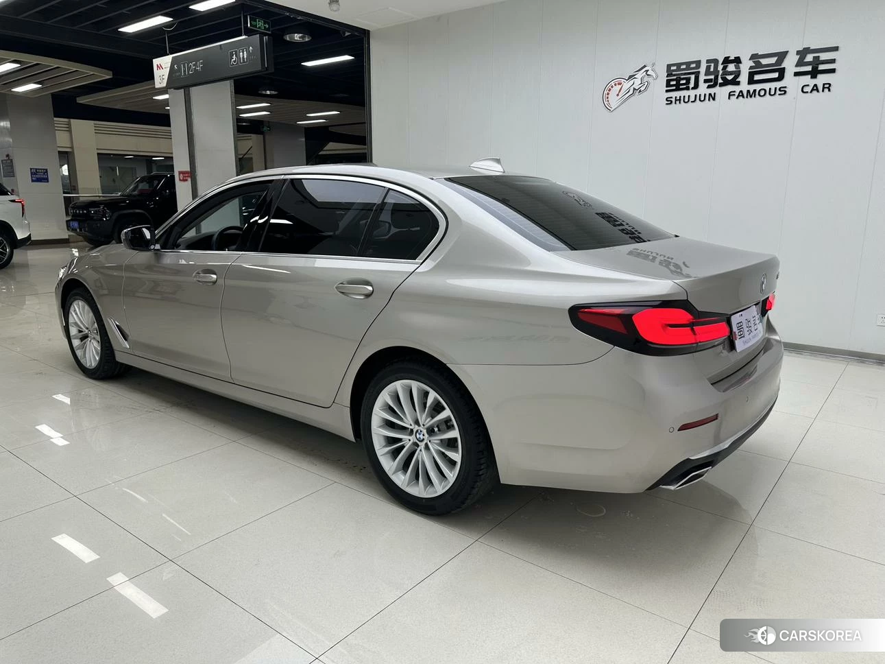 BMW 5 series 2021 Шампань из Китая, фото 3