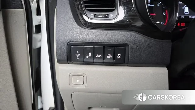 Kia The New Carnival 2018 Белый из Кореи, фото 3