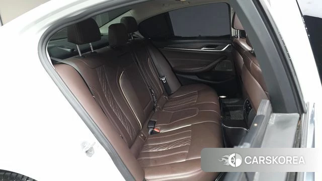 BMW 5 Series (G30) 2020 Белый из Кореи, фото 3