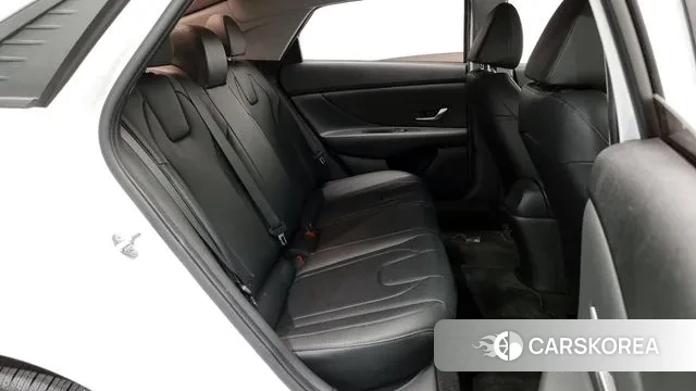 Hyundai Avante (CN7) 2021 Белый из Кореи, фото 3