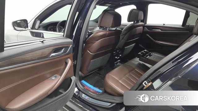 BMW 5 Series (G30) 2020 Черный из Кореи, фото 3