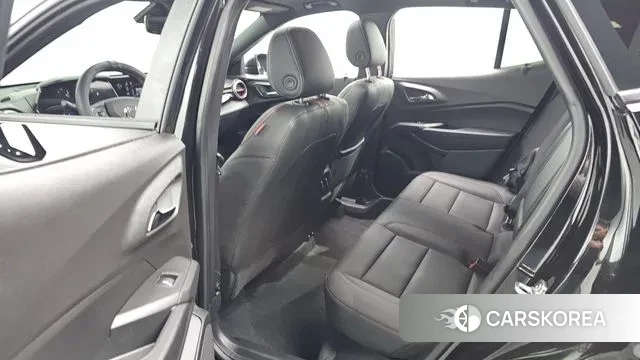 Chevrolet (GM Daewoo) Trax Crossover 2024 Черный из Кореи, фото 3