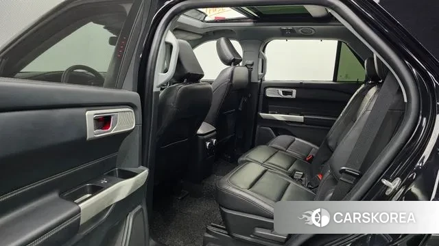 Ford Explorer 6th Generation 2022 Черный из Кореи, фото 3