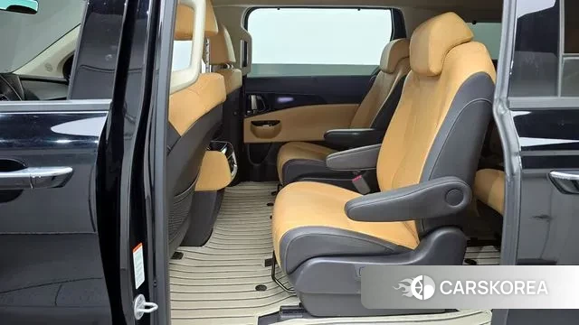 Kia Carnival 4th generation 2022 Черный из Кореи, фото 3