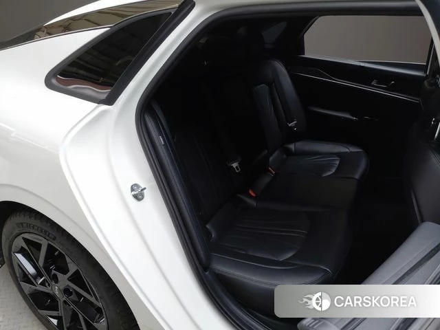 Kia The New K5 Hybrid 3rd generation 2023 Белый из Кореи, фото 3