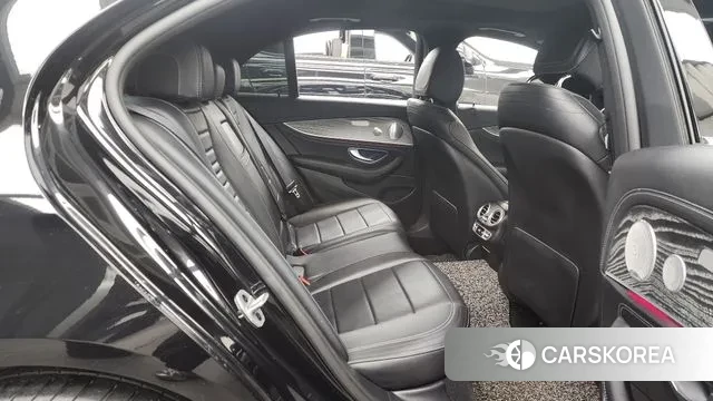 Mercedes-Benz E-Class W213 2021 Черный из Кореи, фото 3