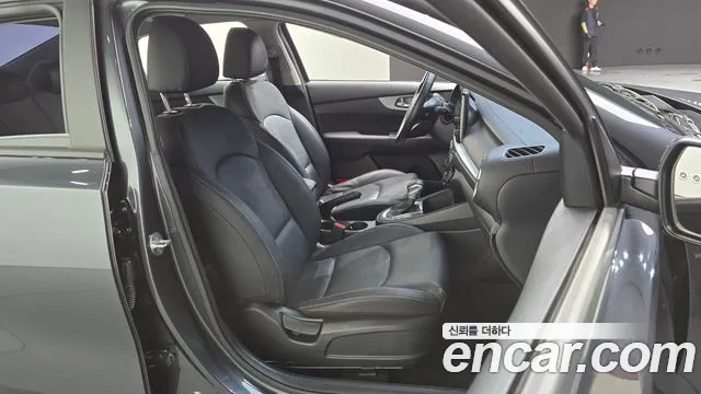 Kia The New K3 2nd generation 2021 Серый из Кореи, фото 3