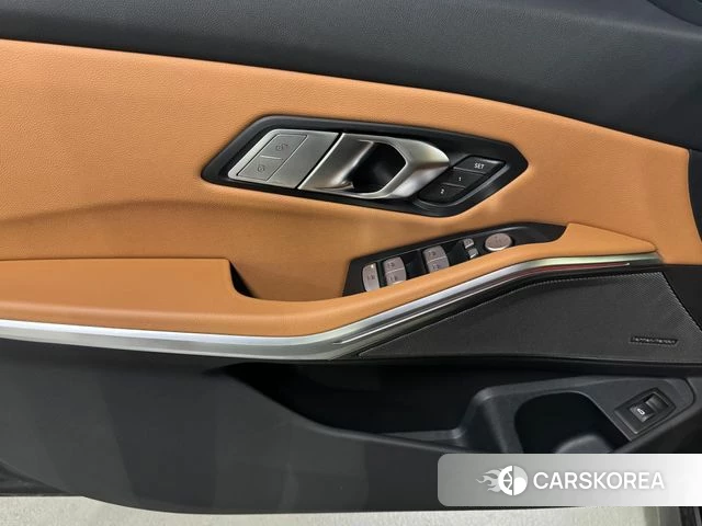 BMW 3 Series (G20) 2024 Черный из Кореи, фото 3