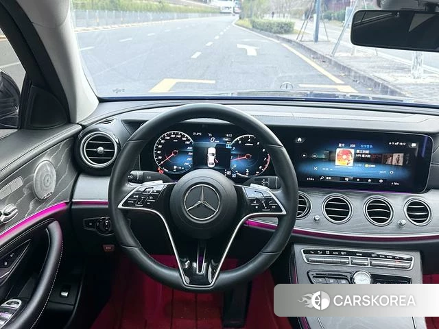 Mercedes-Benz E-class 2023 Черный из Китая, фото 3