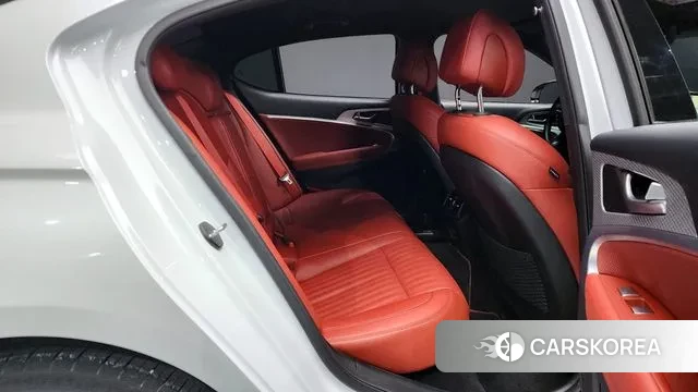 Genesis The New G70 2023 Белый из Кореи, фото 3