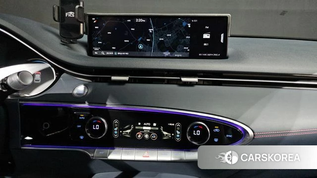Genesis GV70 2021 Черный из Кореи, фото 3