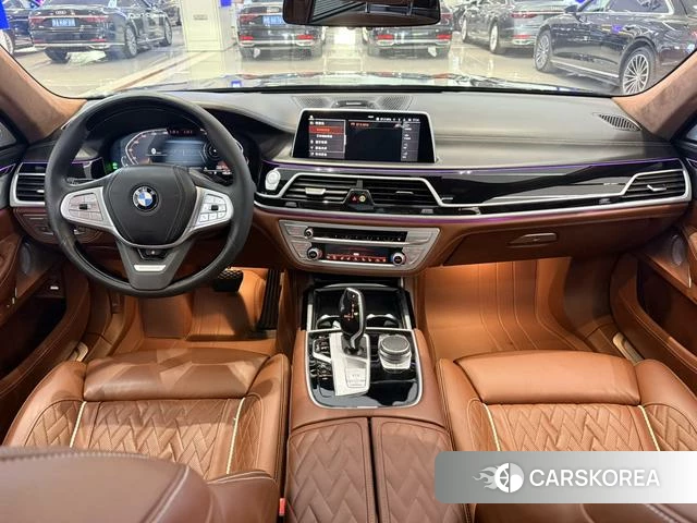 BMW 7 series 2021 Черный из Китая, фото 3