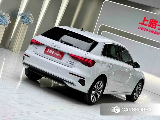 Audi A3 2022 Белый из Китая, фото 3