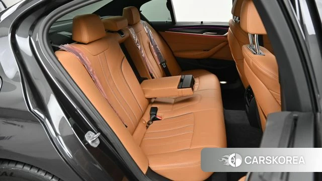 BMW 5 Series (G30) 2023 Серый из Кореи, фото 3