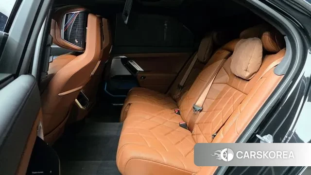 BMW 7 Series (G70) 2025 Черный из Кореи, фото 3