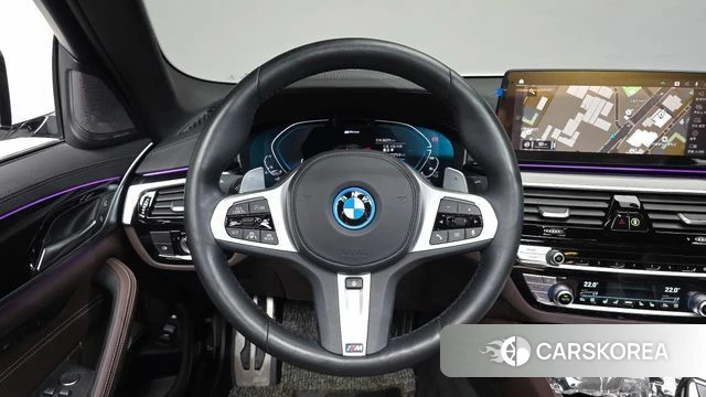 BMW 5 Series (G30) 2021 Белый из Кореи, фото 3