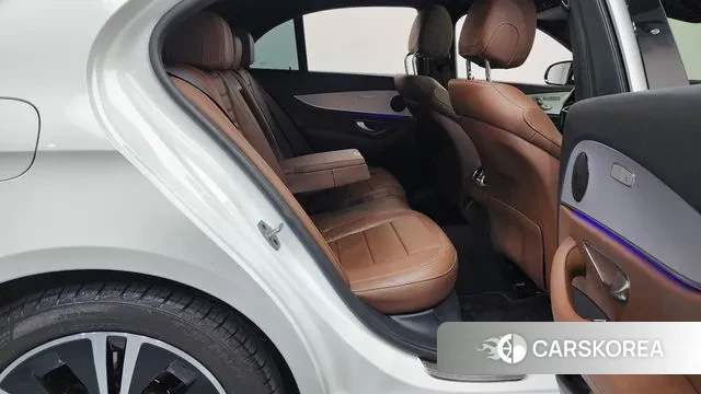 Mercedes-Benz E-Class W213 2020 Белый из Кореи, фото 3