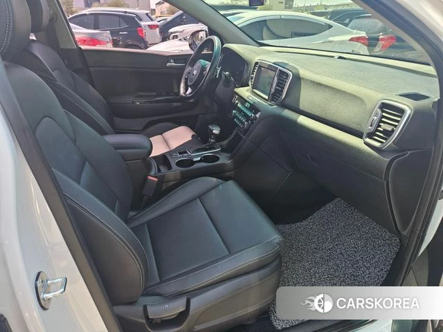 Kia Sportage 4th Generation 2018 Белый из Кореи, фото 3