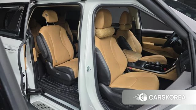 Kia Carnival 4th generation 2023 Белый из Кореи, фото 3