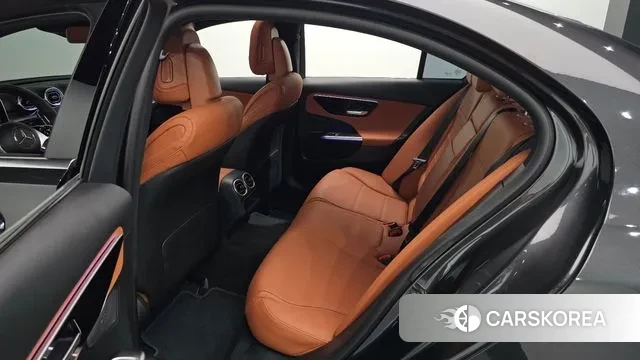 Mercedes-Benz C-Class W206 2022 Серый из Кореи, фото 3