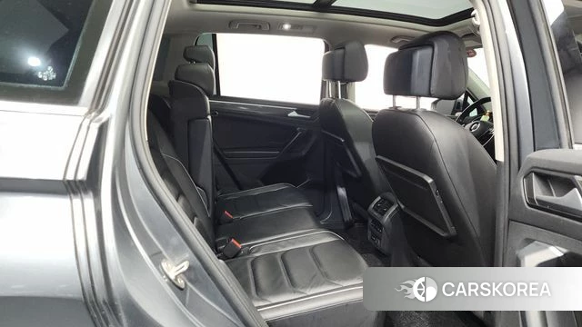 Volkswagen Tiguan second Generation 2020 Серый из Кореи, фото 3