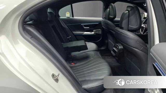 Mercedes-Benz E-Class W214 2025 Белый из Кореи, фото 3