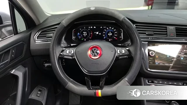 Volkswagen Tiguan Allspace 2020 Серый из Кореи, фото 3
