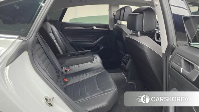 Volkswagen Arteon 2022 Белый из Кореи, фото 3