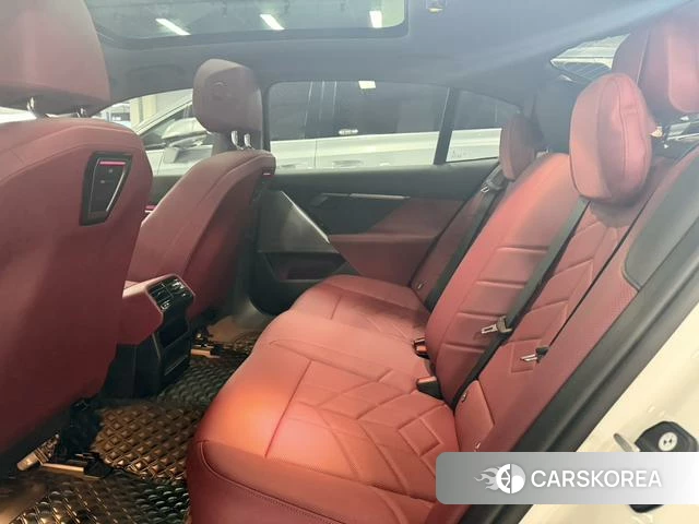 BMW 5 series 2025 Белый из Китая, фото 3
