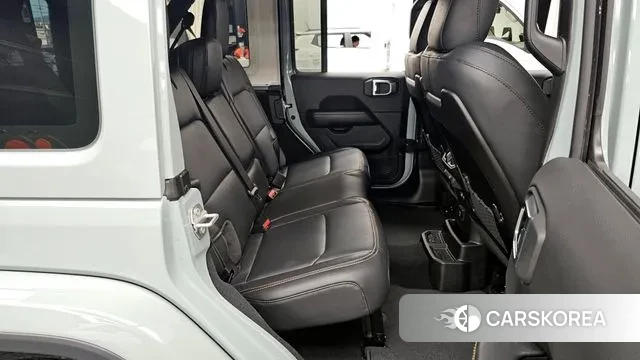 Jeep Wrangler (JL) 2024 Цвет галактики из Кореи, фото 3