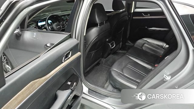 Kia K5 3rd generation 2022 Серебристо-серый из Кореи, фото 3