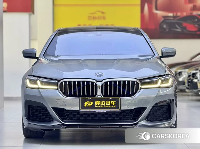 BMW 5 series (imported) 2022 Темно-серый из Китая, фото 3