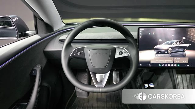 Tesla Model 3 2024 Серый из Кореи, фото 3