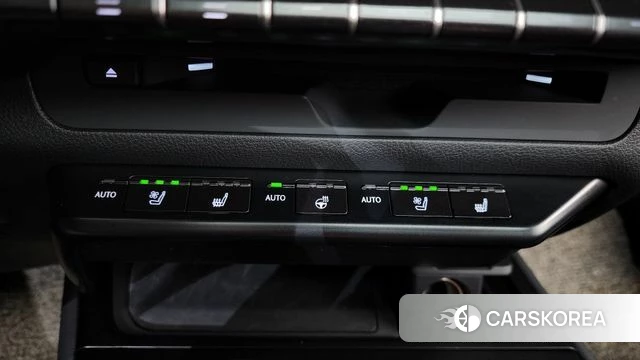 Lexus UX250h 2020 Белый из Кореи, фото 3
